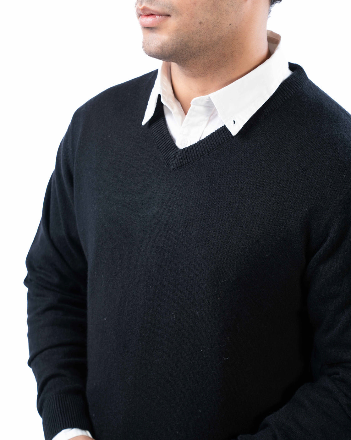 Men’s Black V-Neck Acrylic Pullover