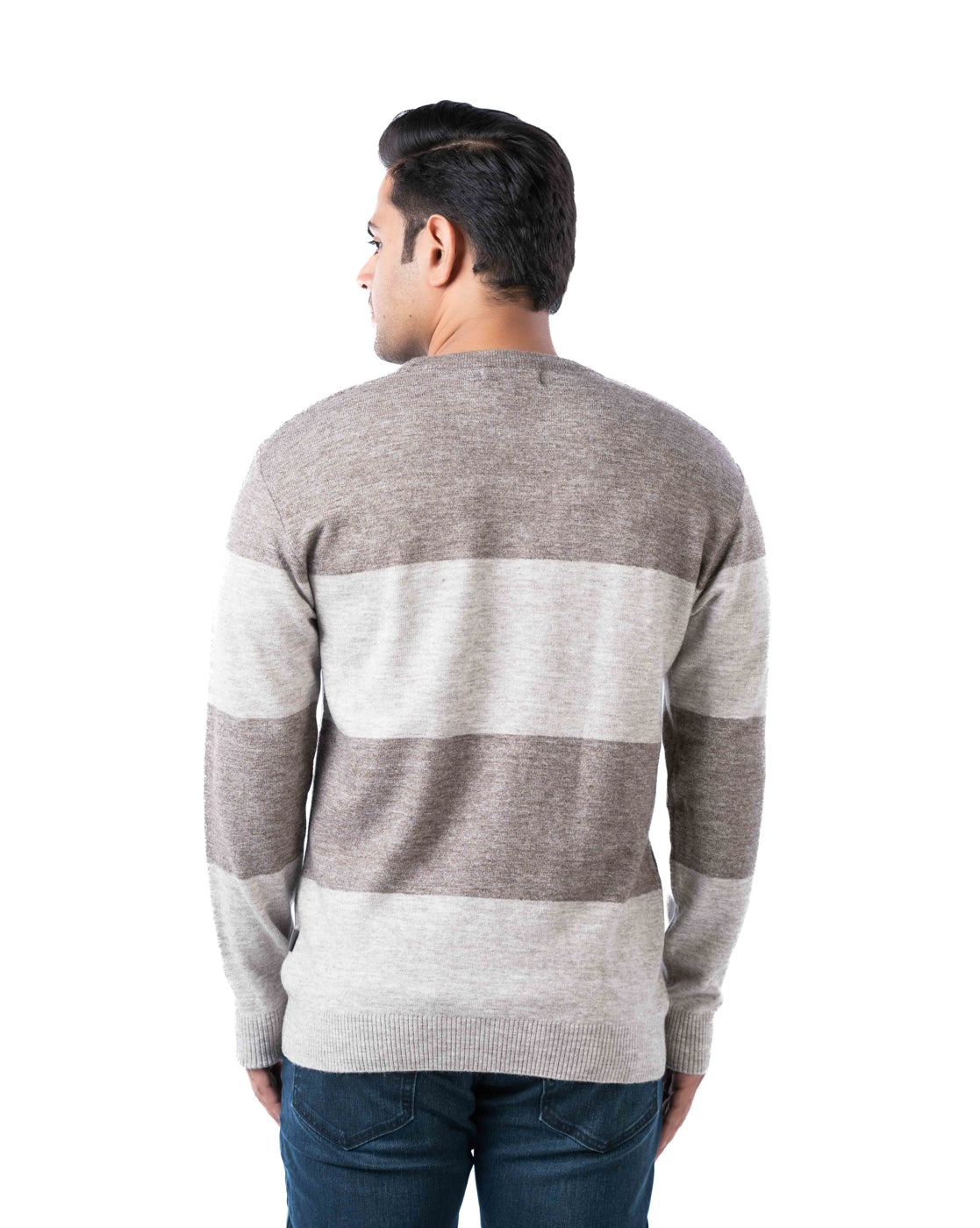 Men’s Dark Brown Aran Cable Knit Pullover in Blended Fashion Yarn with Crew Neck and Side Loop Label